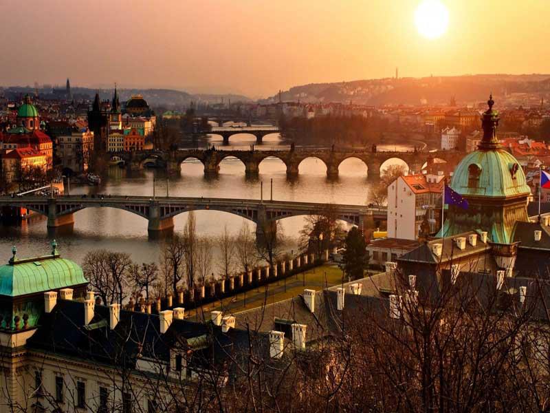 ОСЕННИЕ И ЗИМНИЕ КАНИКУЛЫ В ПРАГЕАкция до 31 октября! Торопитесь! ОСЕННИЕ И ЗИМНИЕ КАНИКУЛЫ В ПРАГЕАкция до 31 октября! Торопитесь!