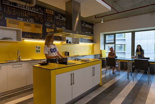 кухня в общежитии